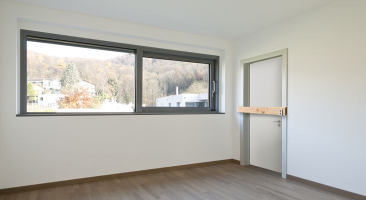 5 Reasons Every Home Needs Door Barricade Brackets